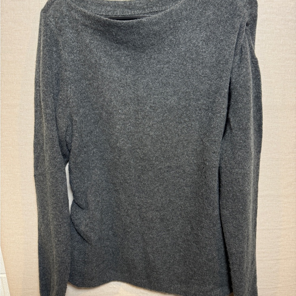 Abercrombie & Fitch Asymmetrical Neck Sweater Gray Women’s XL